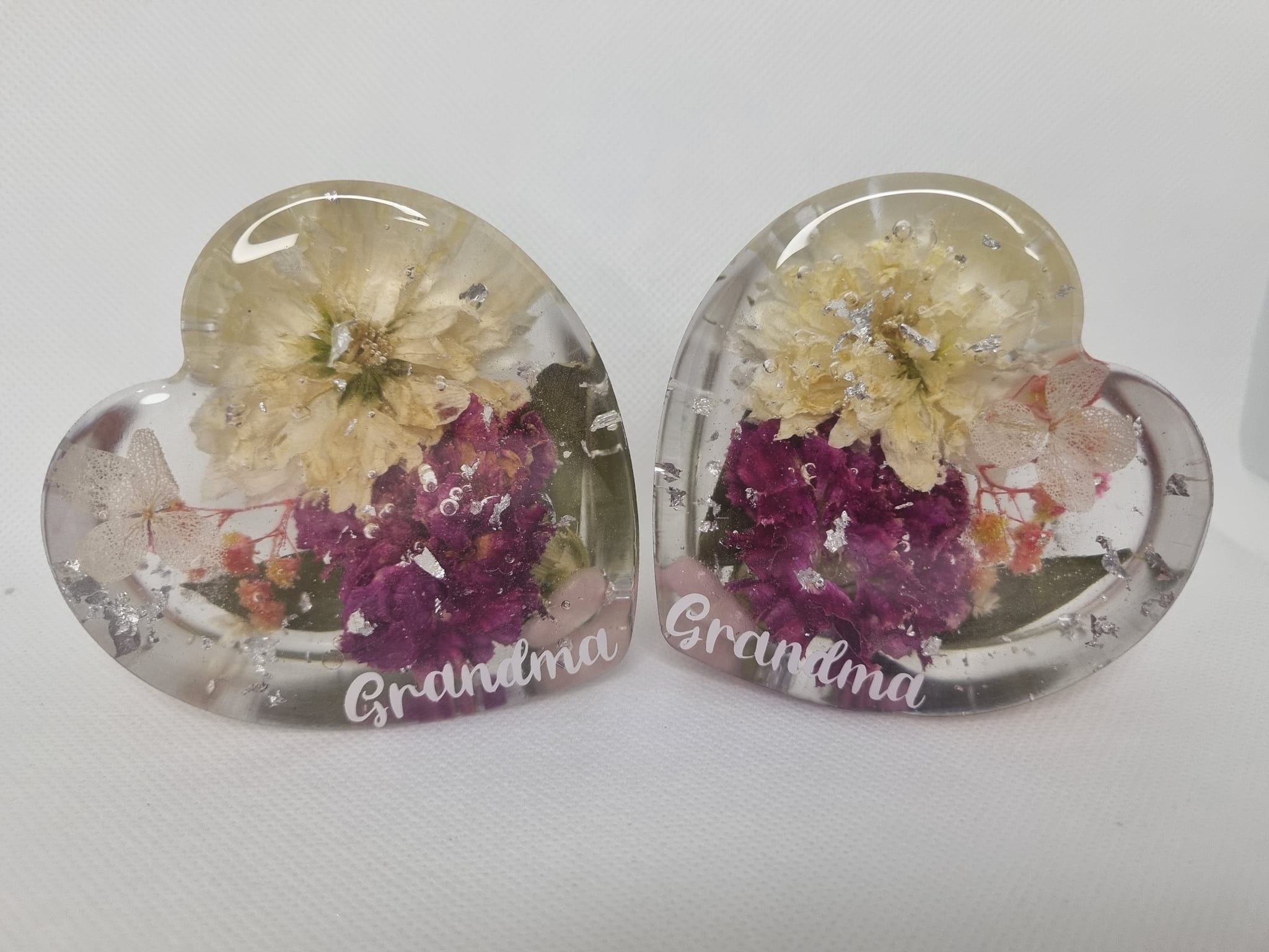Small Resin Heart Paperweight (8cm x 3.5cm) - Image 2
