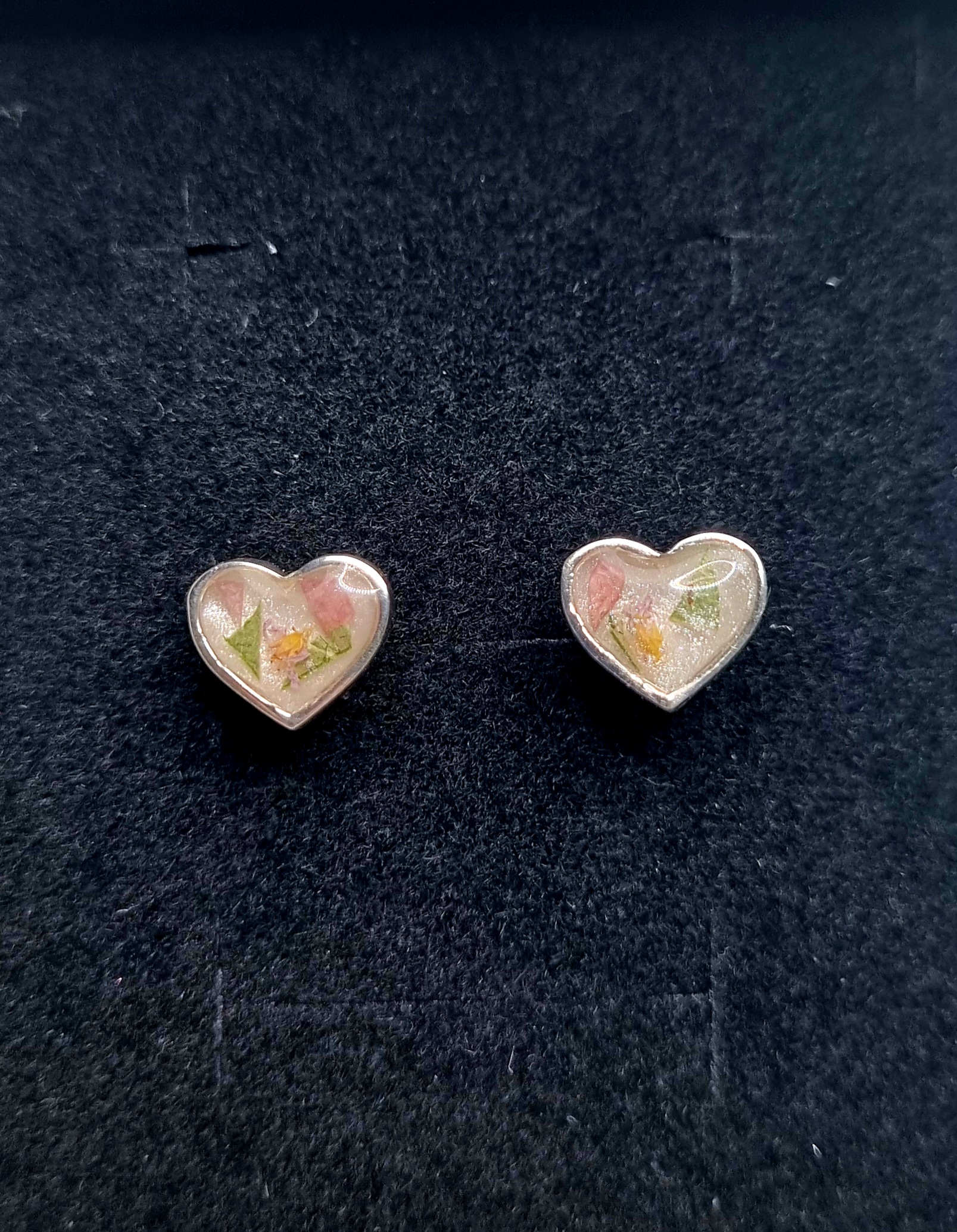 Flower Preservation Heart Earrings