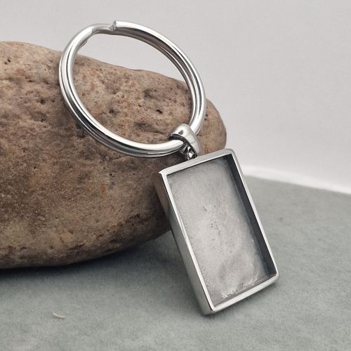 Memorial Keyring