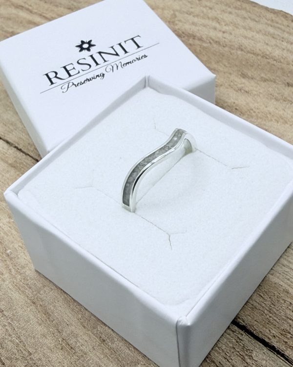 Curved Wishbone Memorial Ring